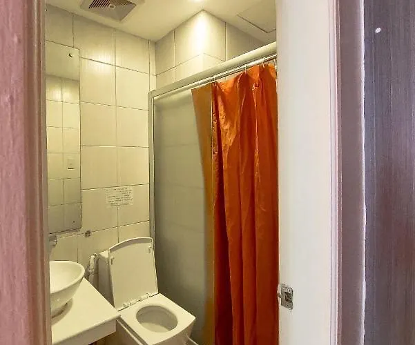 Aparthotel Affordable Bay & Lights View With Free Pool Access Manila