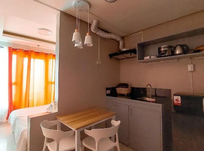 Affordable Bay & Lights View With Free Pool Access Aparthotel Manila