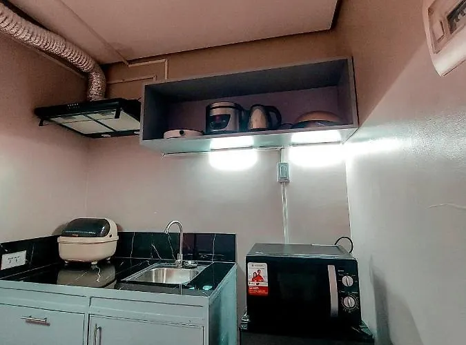 Affordable Bay & Lights View With Free Pool Access 4* Manila